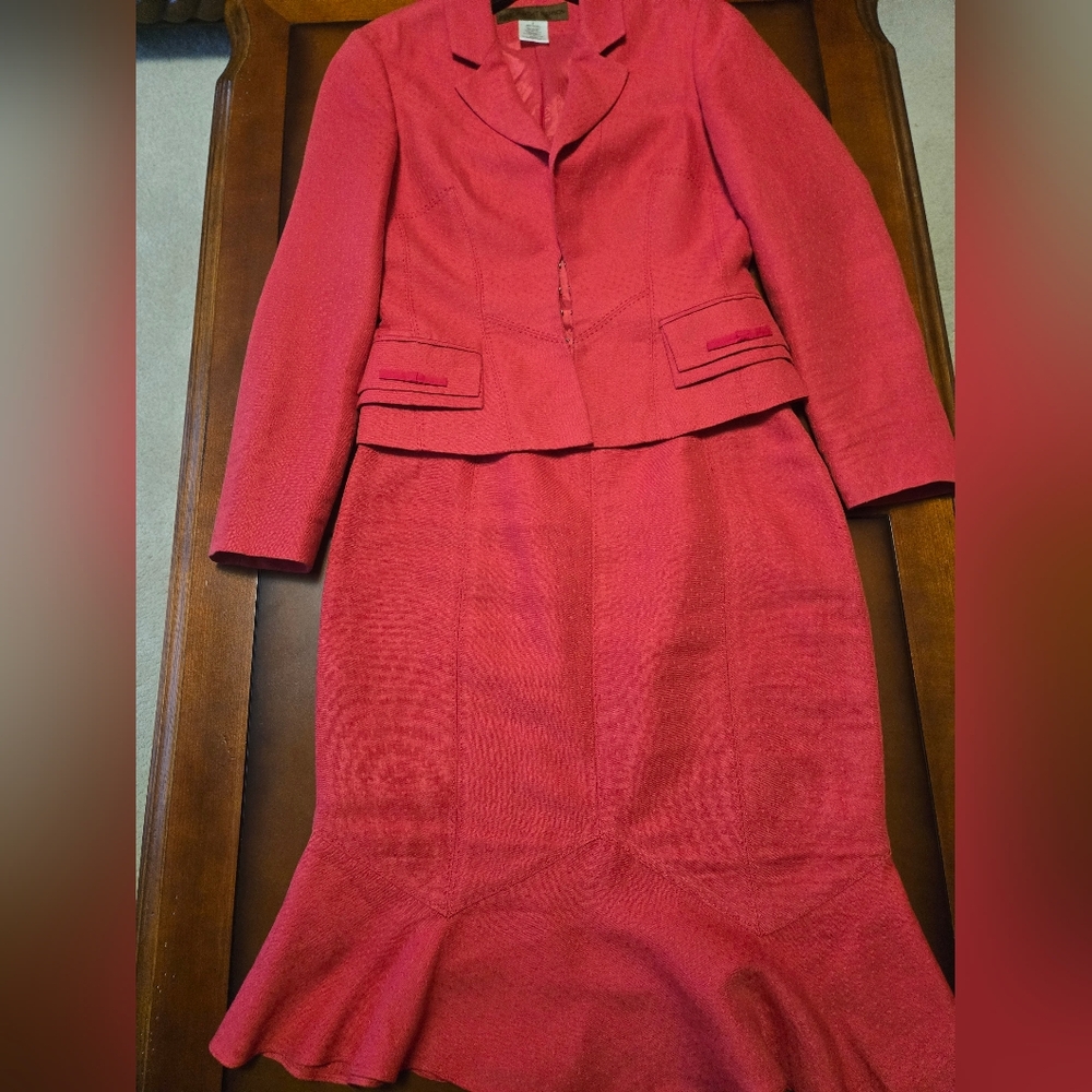Fenn Wright Manson Cotton/linen  Red Flared Skirt Set.